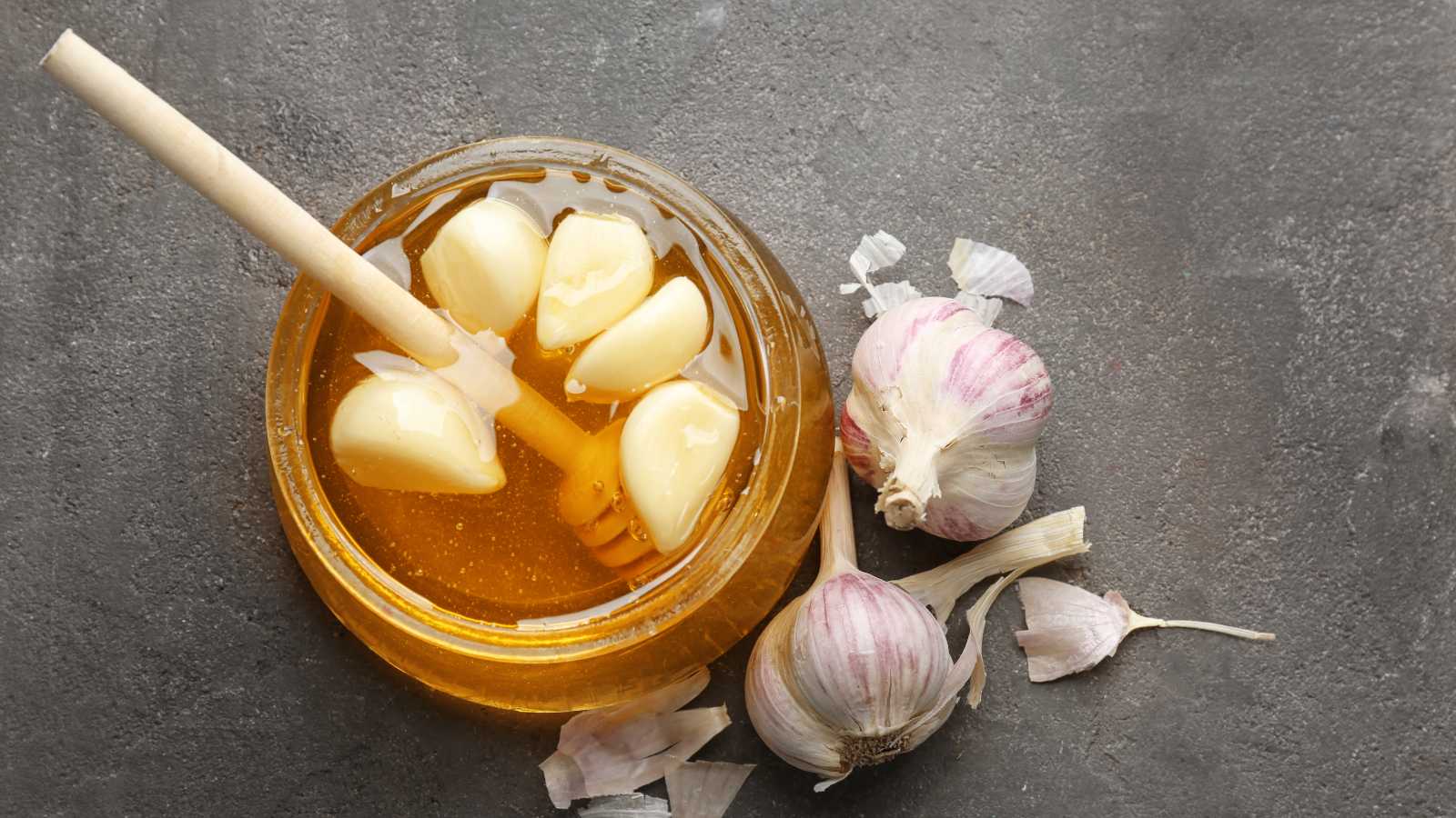 garlic for hair